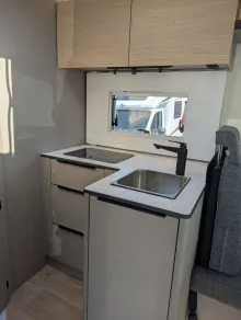 Fahrzeugbild Bürstner Campeo TD 590 Listenpreis: 91.590€ #8