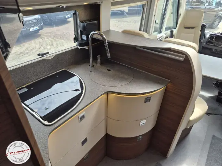 Fahrzeugbild Carthago chic c-line I 4.9 LE L Listenpreis: 191.470€ #18