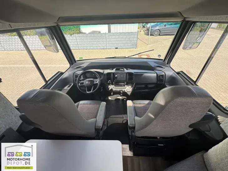 Fahrzeugbild Niesmann + Bischoff iSMOVE 6.9 E 5 Sitzplätze #10