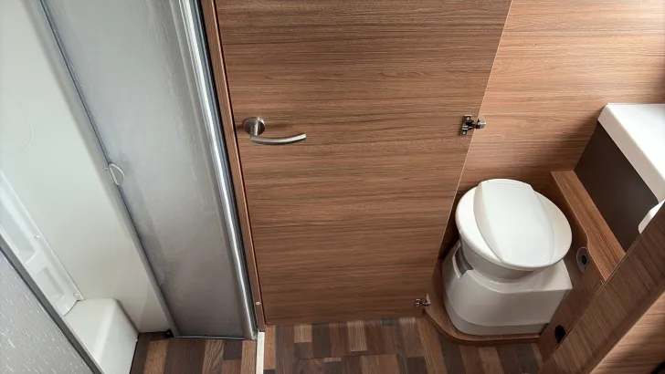 Toilette Weinsberg CaraSuite 700ME sehr gepflegt