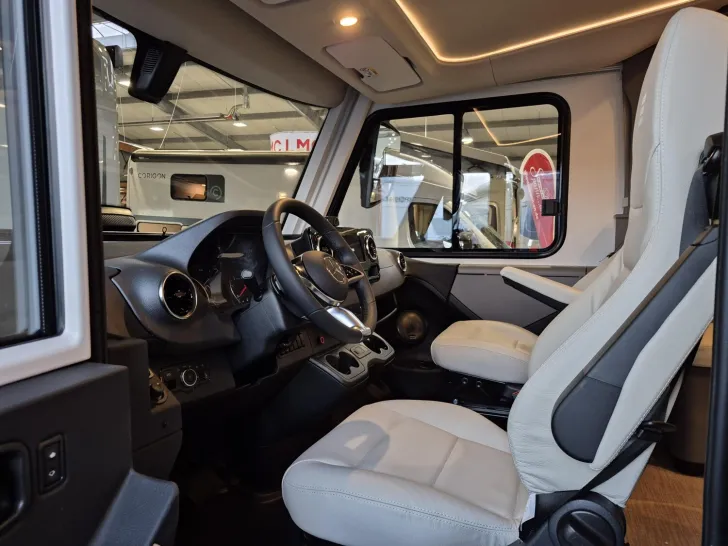 Fahrzeugbild Hymer B-Klasse MC I 680 /Arktis+Autarkie-Pkt/Dachklima #9