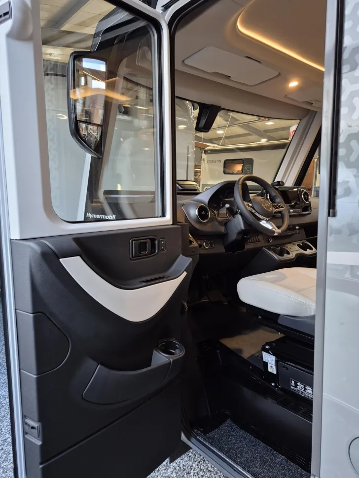 Fahrzeugbild Hymer B-Klasse MC I 680 /Arktis+Autarkie-Pkt/Dachklima #10