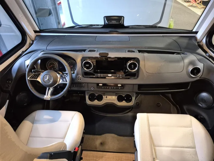 Fahrzeugbild Hymer B-Klasse MC I 680 /Arktis+Autarkie-Pkt/Dachklima #13