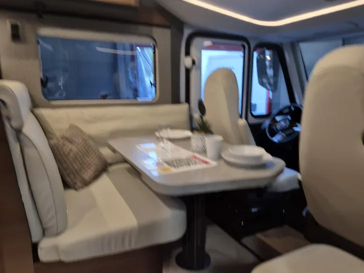 Fahrzeugbild Hymer B-Klasse MC I 680 /Arktis+Autarkie-Pkt/Dachklima #16