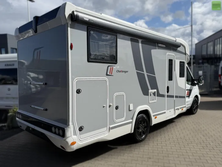 Fahrzeugbild Challenger Teilintegriert 337 Graphite Premium Drive Arctic #5