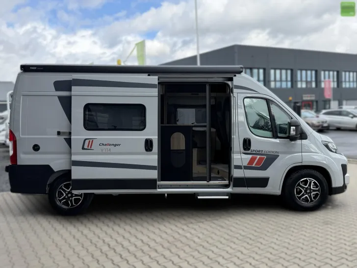 Fahrzeugbild Challenger Van Sport Edition V114 Arctic Safety Solar 2027 #7