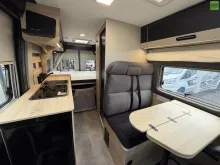 Fahrzeugbild Challenger Van Sport Edition V114 Arctic Safety Solar 2027 #12