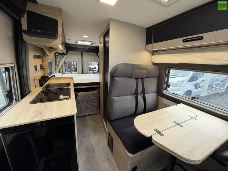 Fahrzeugbild Challenger Van Sport Edition V114 Arctic Safety Solar 2027 #12