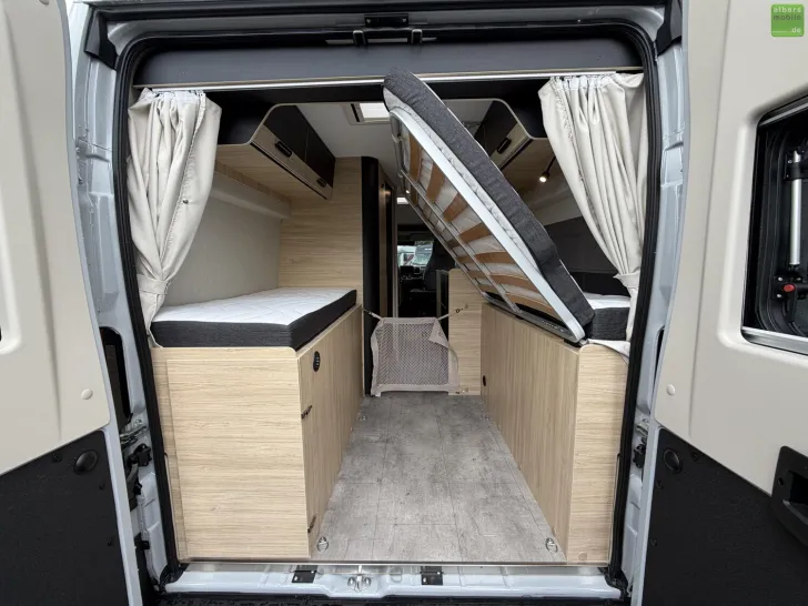 Fahrzeugbild Challenger Van Sport Edition V114 Arctic Safety Solar 2027 #26