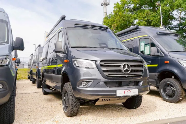 Fahrzeugbild Hymer Grand Canyon S CrossOver 600 VORTEIL: 15.955 EUR #5