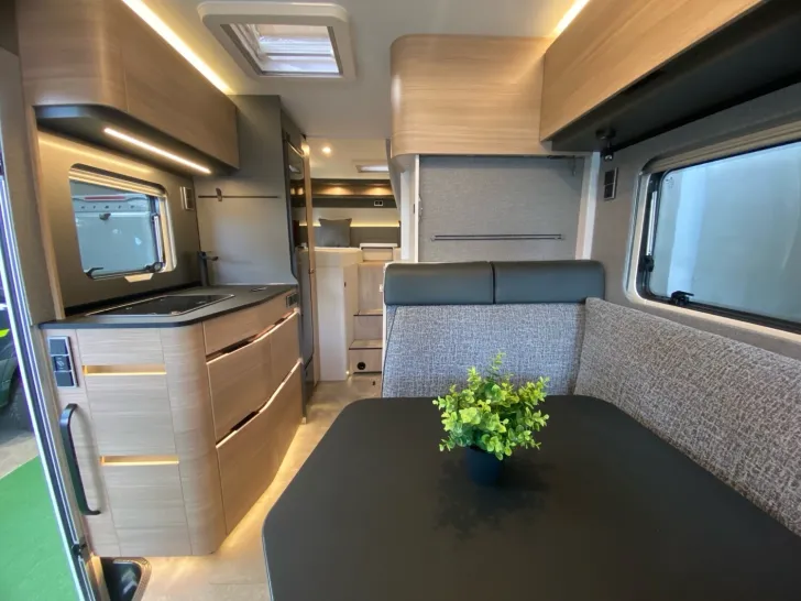 Fahrzeugbild Hymer B-Klasse MC I 580 Bugstauschränke, kein Hubbett #21