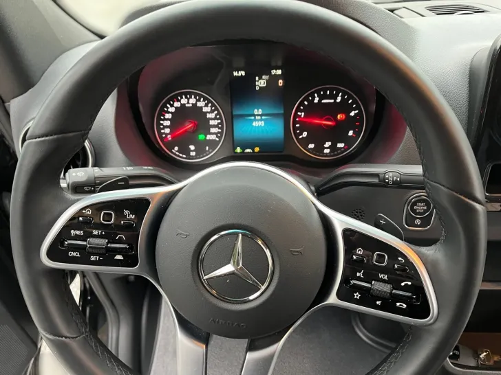 Fahrzeugbild Mercedes-Benz Sprinter Taklamakan 4x4 TAKLAMAKAN 4x4 #8