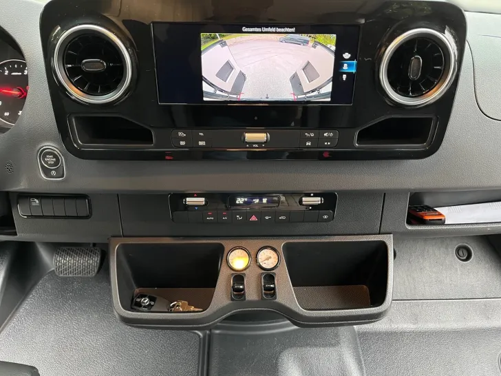 Fahrzeugbild Mercedes-Benz Sprinter Taklamakan 4x4 TAKLAMAKAN 4x4 #9