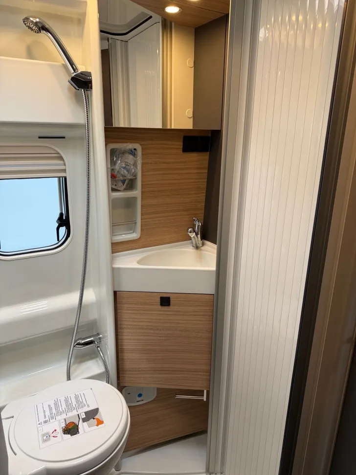 Fahrzeugbild Malibu Van charming GT skyview 640 LE RB #16