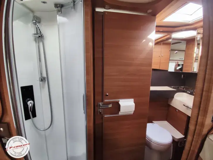 Fahrzeugbild Carthago chic c-line I 4.9 LE L Mercedes ohne Hubbett #9