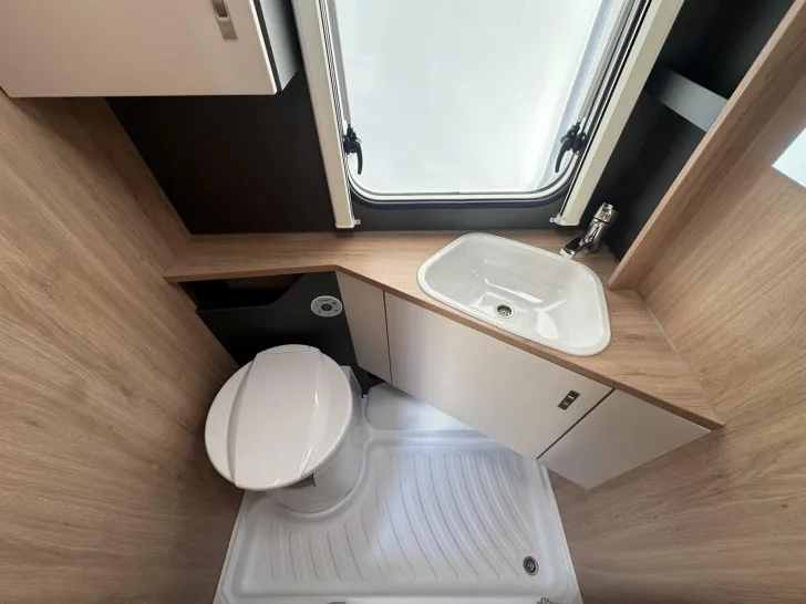 Fahrzeugbild Knaus Sport 460 EU #16