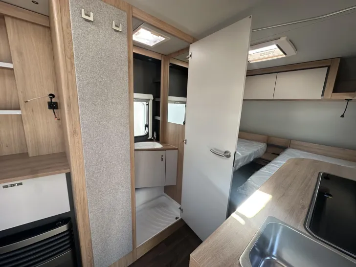 Fahrzeugbild Knaus Sport 460 EU #18