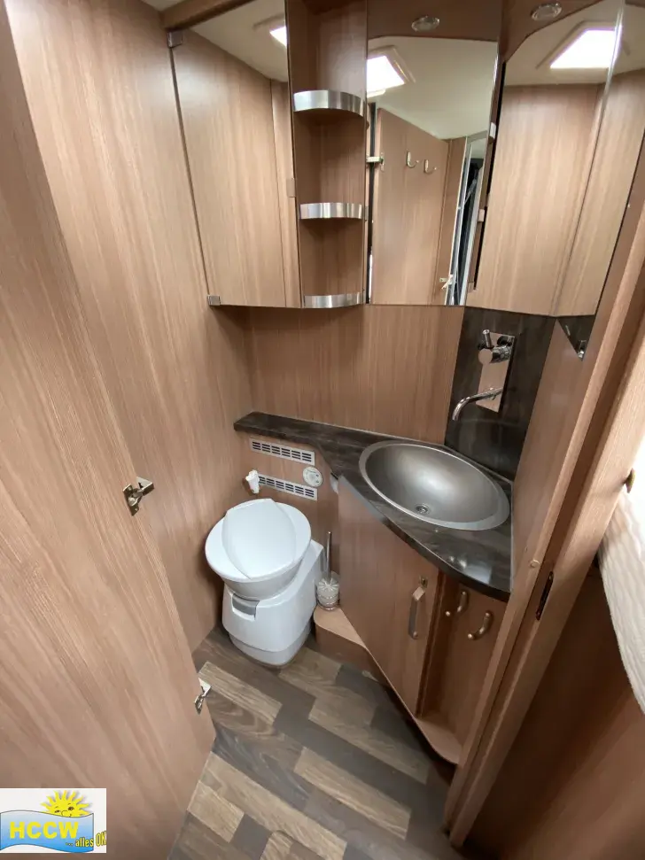 Toilette Knaus Sky i 700 LEG