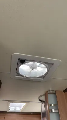Küchen Lüfter Knaus Sky i 700 LEG