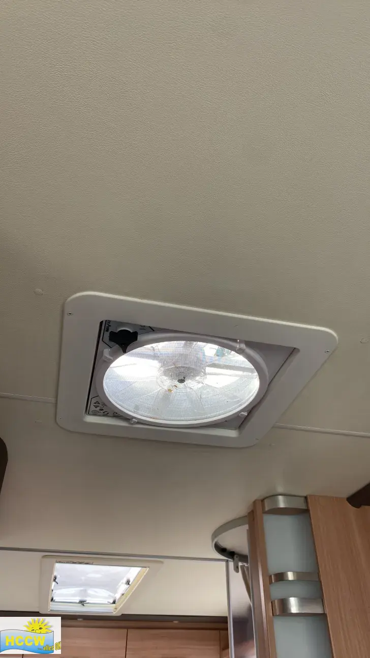Küchen Lüfter Knaus Sky i 700 LEG