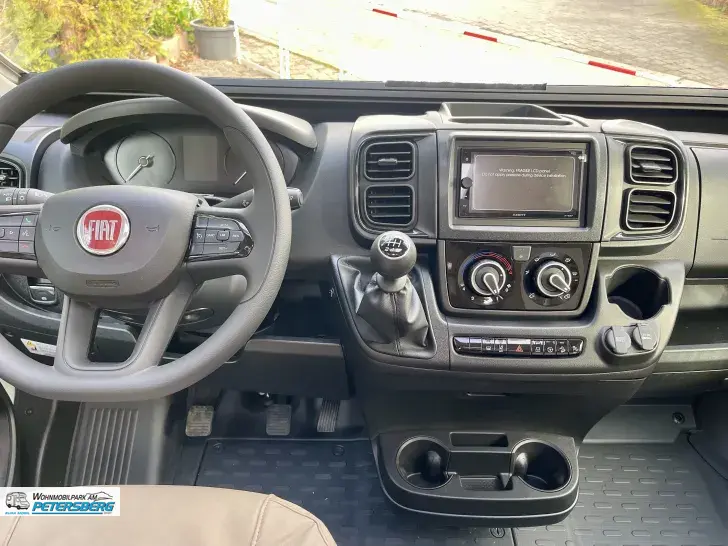 Fahrzeugbild Eura Mobil Profila T 720 EB Mondial Edition Edition 101 5 Jahre Garantie #8