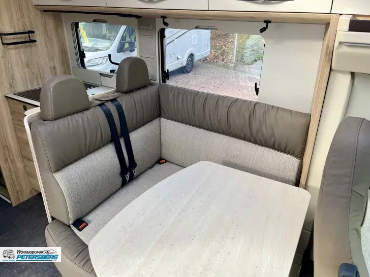 Fahrzeugbild Eura Mobil Profila T 720 EB Mondial Edition Edition 101 5 Jahre Garantie #10