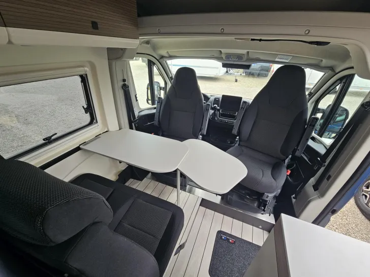 Fahrzeugbild Westfalia Columbus 540 D Premium Edition 140 PS Automatik #9