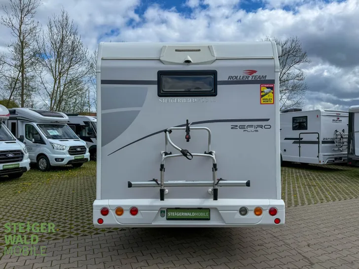 Fahrzeugbild Roller Team Zefiro 290 M*SAT+TV*180 PS... #9