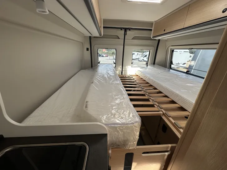 Fahrzeugbild Sunlight Camper Van CLIFF 640 IC -Modell - Automatik #13