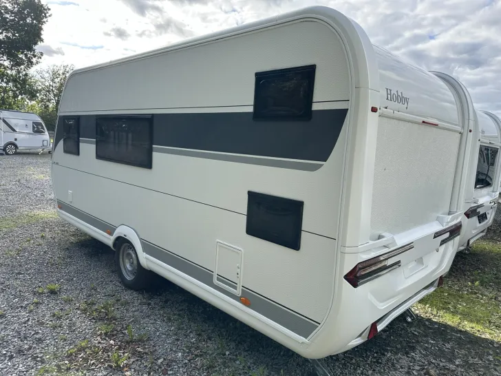 Fahrzeugbild Hobby De Luxe 490 KMF Modell 2026; 1800kg; #5