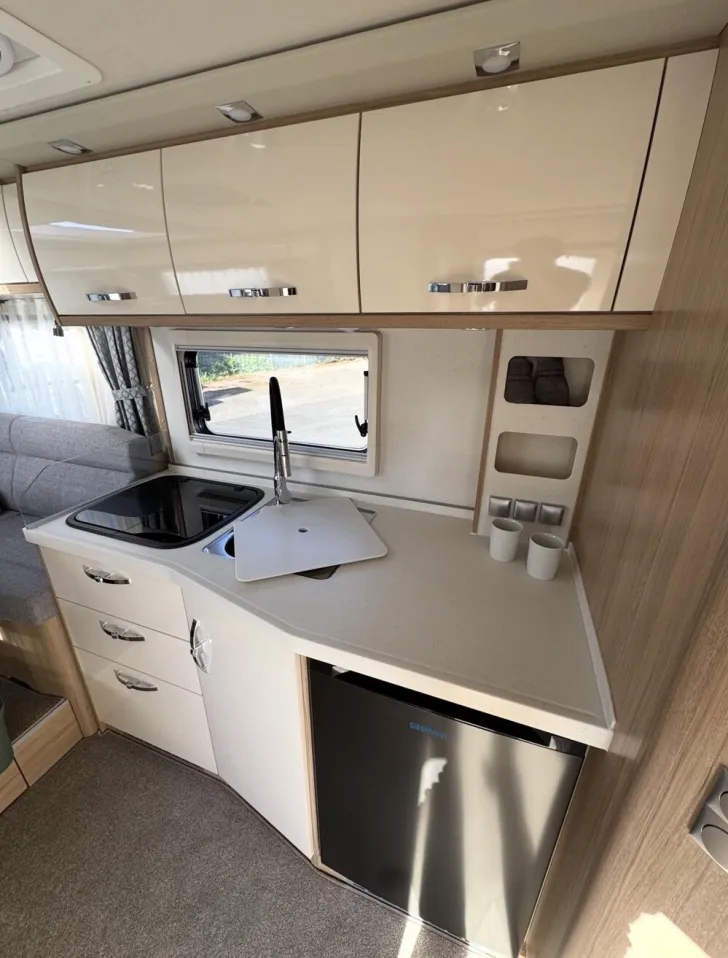 Fahrzeugbild Phoenix Midi Alkoven 7200 RSL #7
