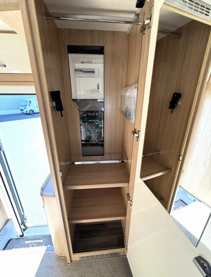 Fahrzeugbild Phoenix Midi Alkoven 7200 RSL #10