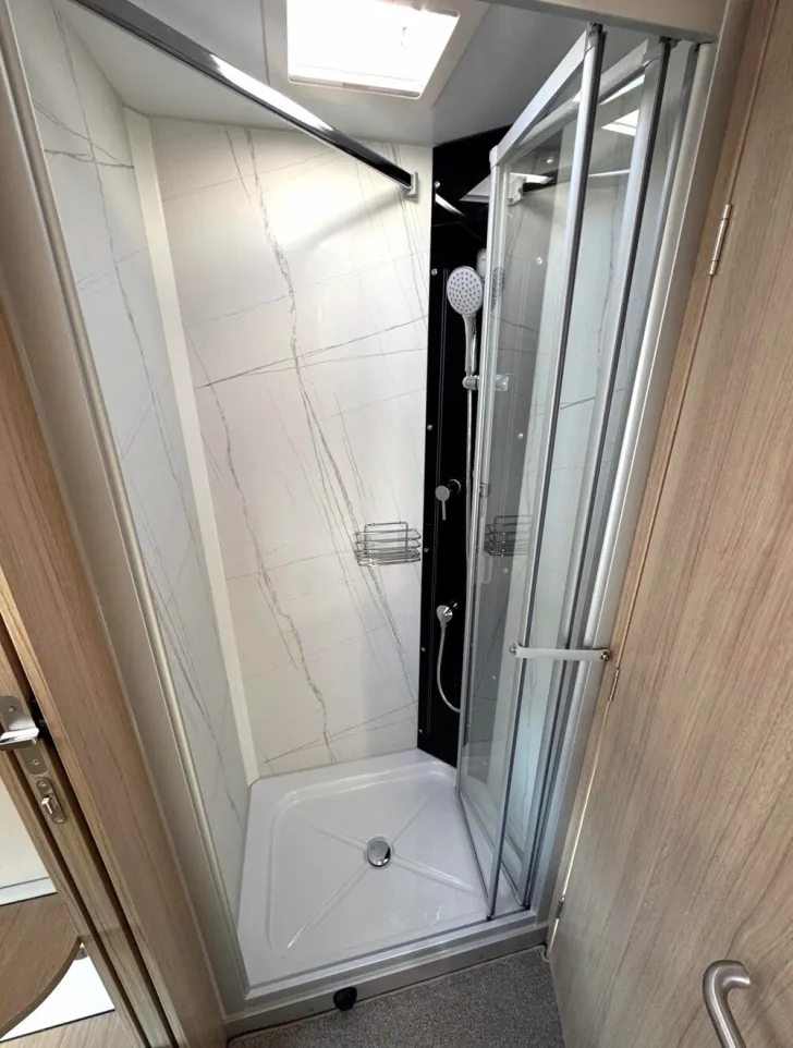 Fahrzeugbild Phoenix Midi Alkoven 7200 RSL #13
