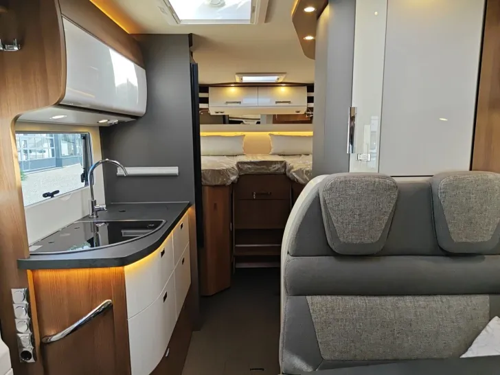 Fahrzeugbild Carthago C1-tourer T 143 KB LE comfort Mercedes #18