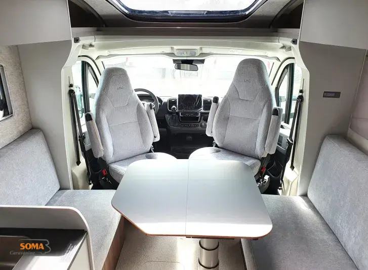 Fahrzeugbild LMC Cruiser 750 EF #12