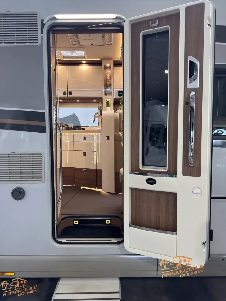 Fahrzeugbild Carthago chic e-line xl I I 61 LE Solar Lithium #10