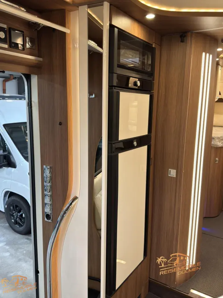 Fahrzeugbild Carthago chic e-line xl I I 61 LE Solar Lithium #17