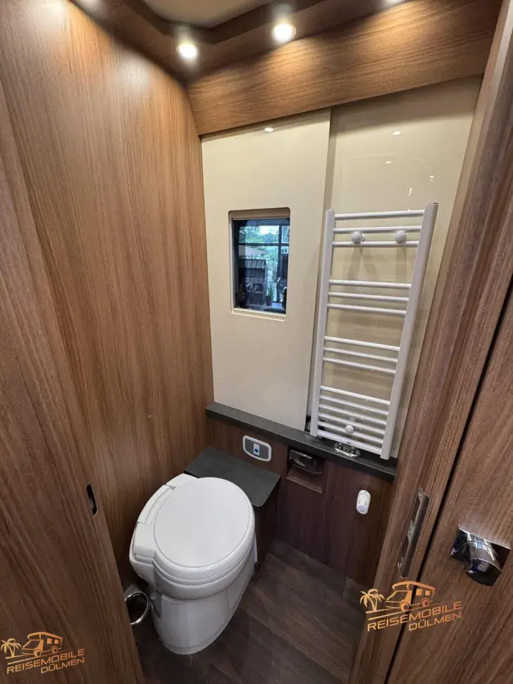 Fahrzeugbild Carthago chic e-line xl I I 61 LE Solar Lithium #25