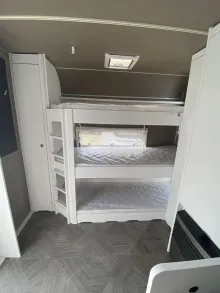 Fahrzeugbild Dethleffs c-go 565 FMK 3 er Stockbett #8