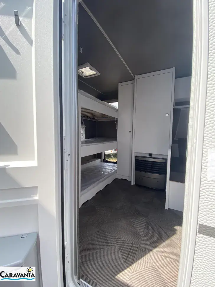 Fahrzeugbild Dethleffs c-go 565 FMK 3 er Stockbett #11