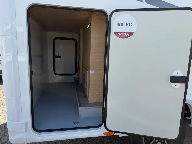 Fahrzeugbild GIOTTILINE Compact CX60 Premiere MJ27 - Super Kompakt #15