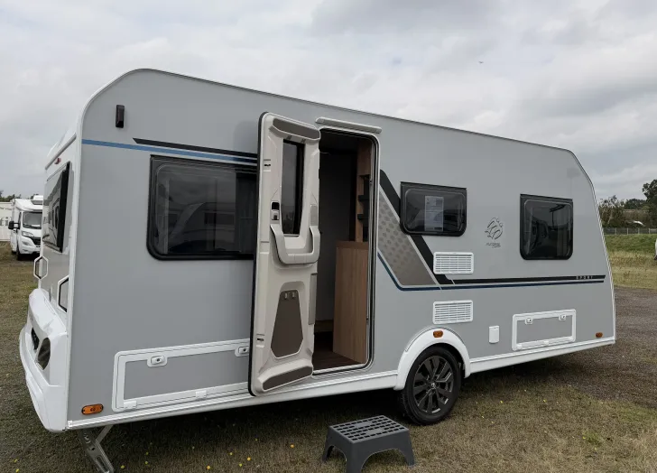 Fahrzeugbild Knaus Sport 500 EU Modell 2027 Fußbodenheizung #4