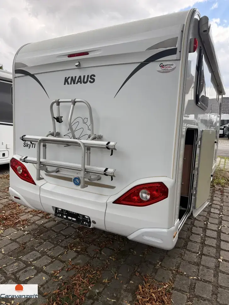 Fahrzeugbild Knaus Sky TI 700 MEG 1 Hand , Solaranlage #4