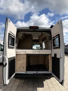 Fahrzeugbild Weinsberg CaraBus EDITION FIRE 540 MQ Rahmenfenster #7