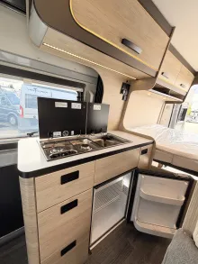 Fahrzeugbild Weinsberg CaraBus EDITION FIRE 540 MQ Rahmenfenster #10