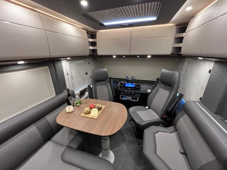 Fahrzeugbild chic c-line I 4.9 LE L Carthago Selection (361) #13