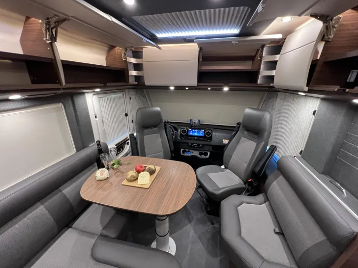 Fahrzeugbild chic c-line I 4.9 LE L Carthago Selection (361) #14