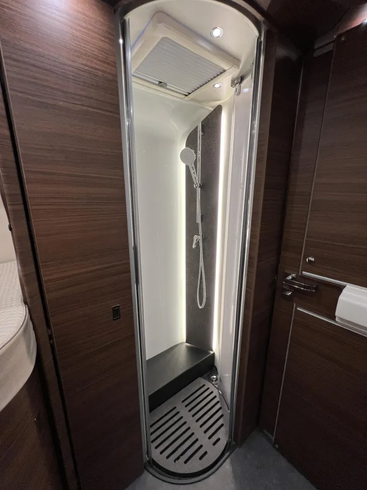 Fahrzeugbild chic c-line I 4.9 LE L Carthago Selection (361) #33
