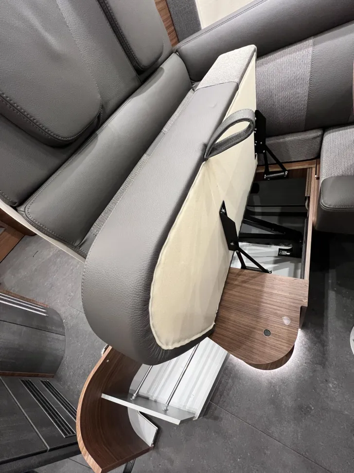 Fahrzeugbild chic c-line I 4.9 LE L Carthago Selection (361) #40