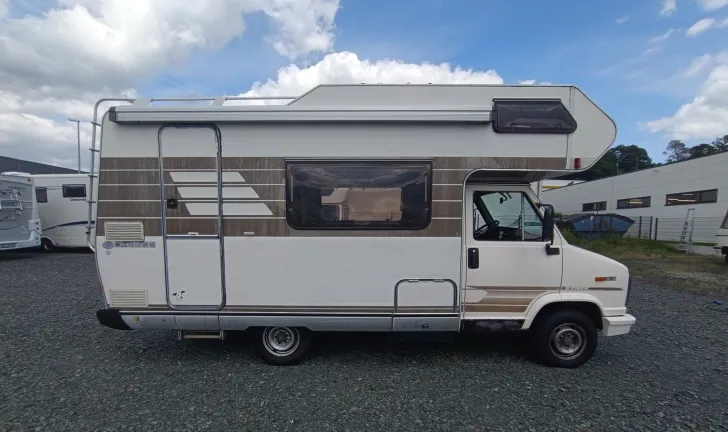 Fahrzeugbild Hymer Alkoven TYP Camp 55 OLDTIMER! TOP PREIS #4